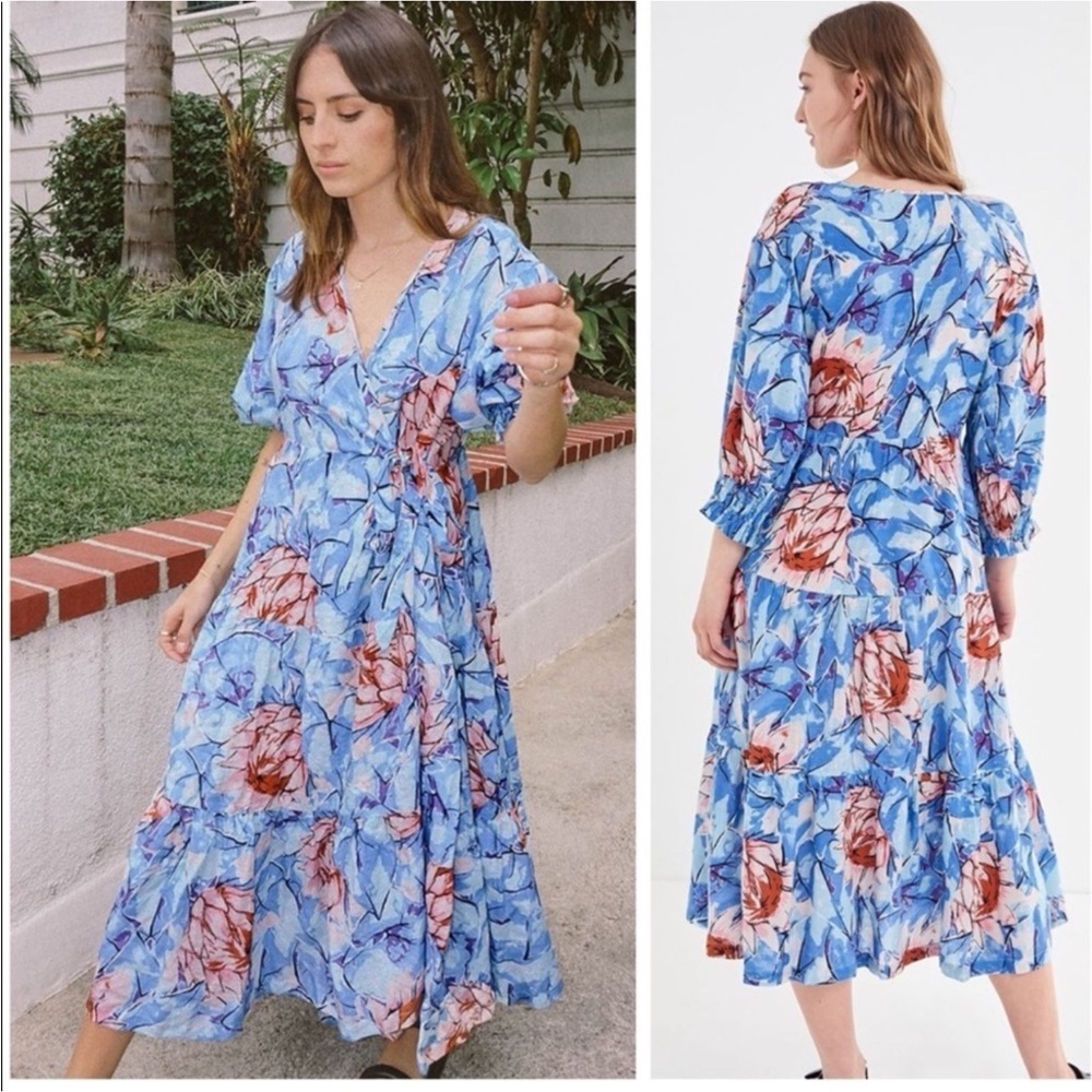 NWT URBAN OUTFITTERS • Floral Giovanna Flowy Wrap dress